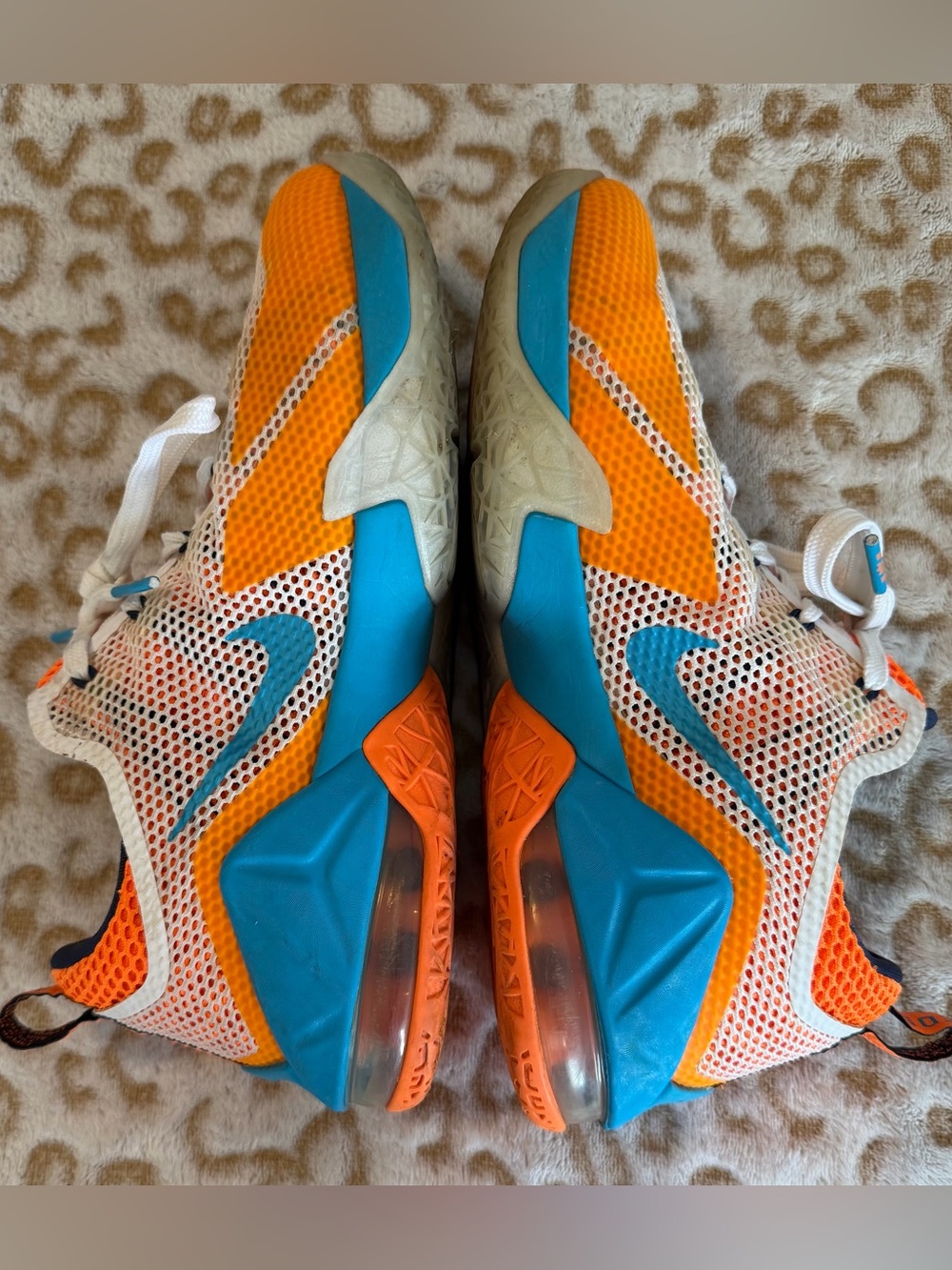Nike Lebron James Size: 6.5Y - Picture 6 of 10